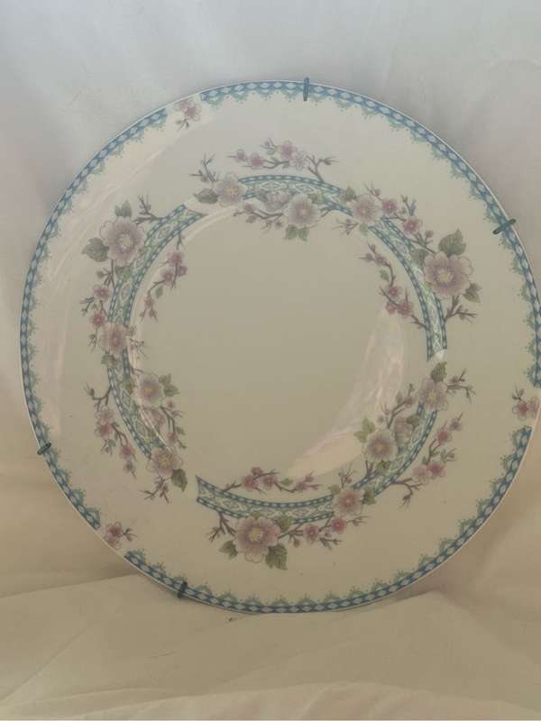 Coalport Multi-colour floral plate