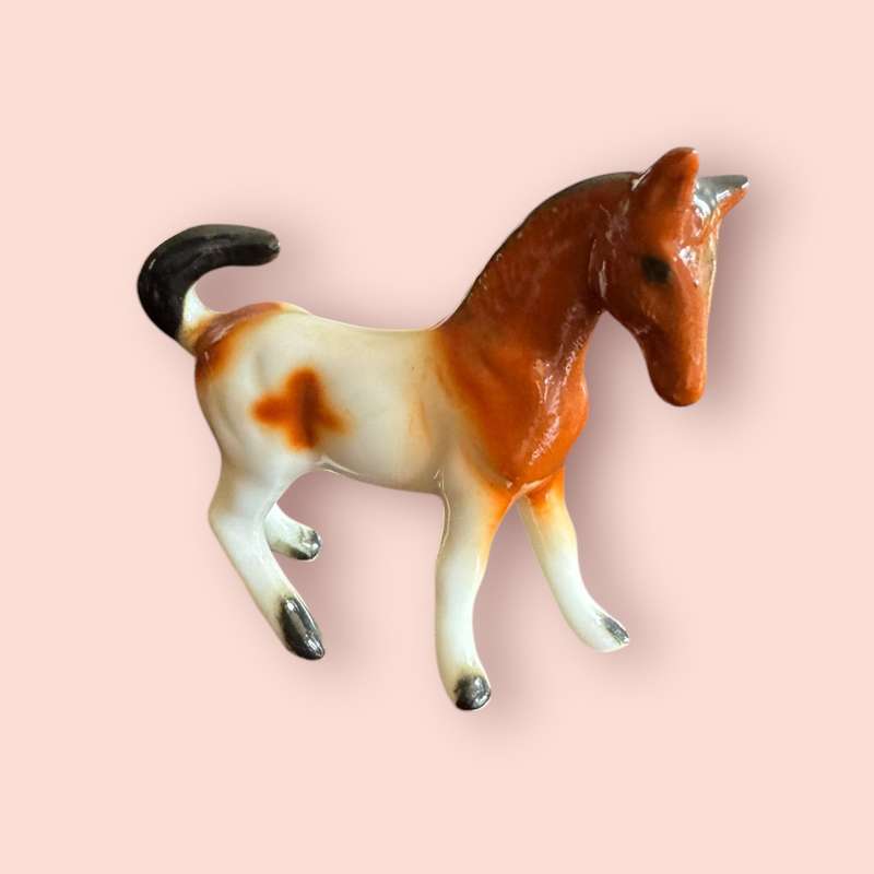 Horse ornament (B)