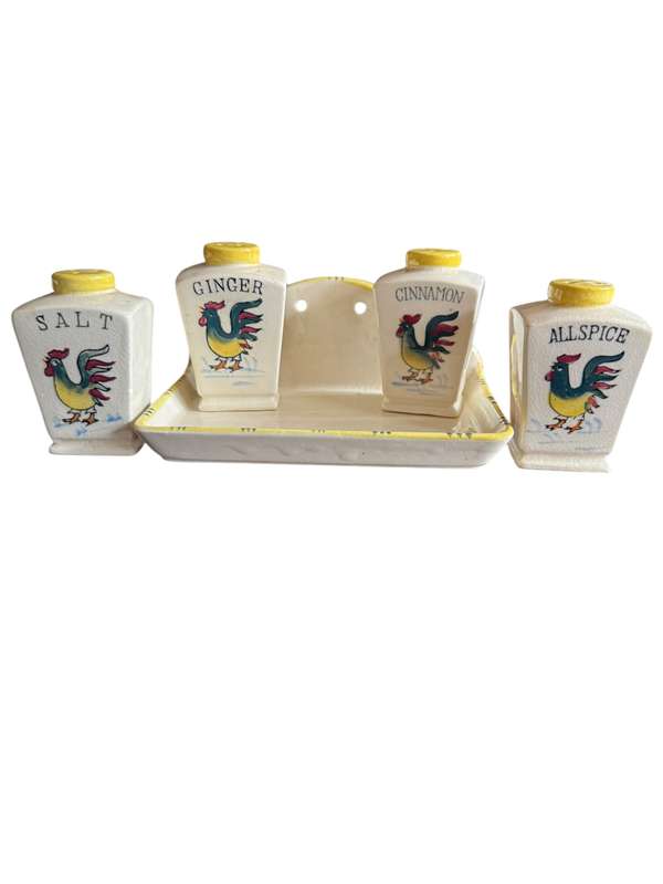 Spice rack with shakers