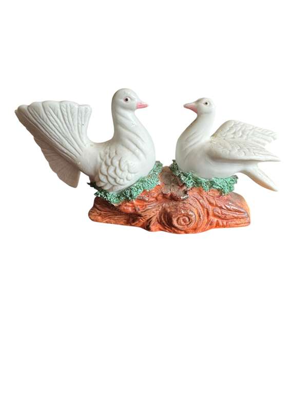 Two birds ornament