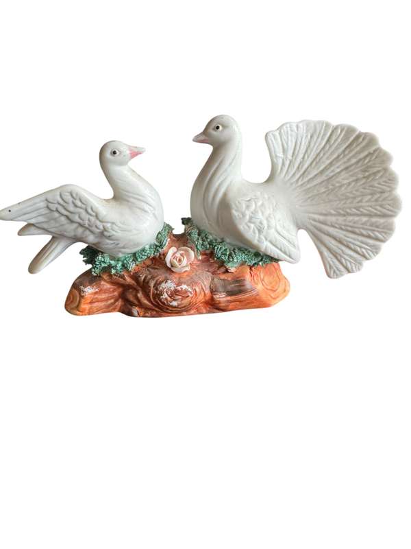 Two birds ornament