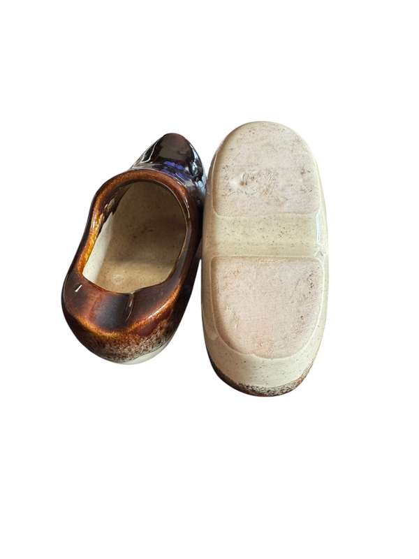 Ornamental clogs