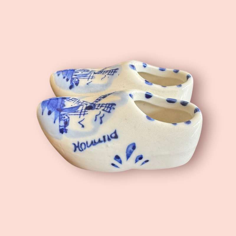 Delft fridge magnet