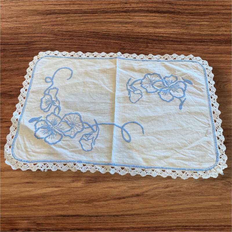 Embroidered tray cloth