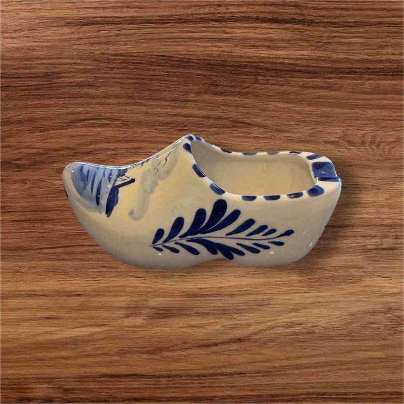 Delft ornament