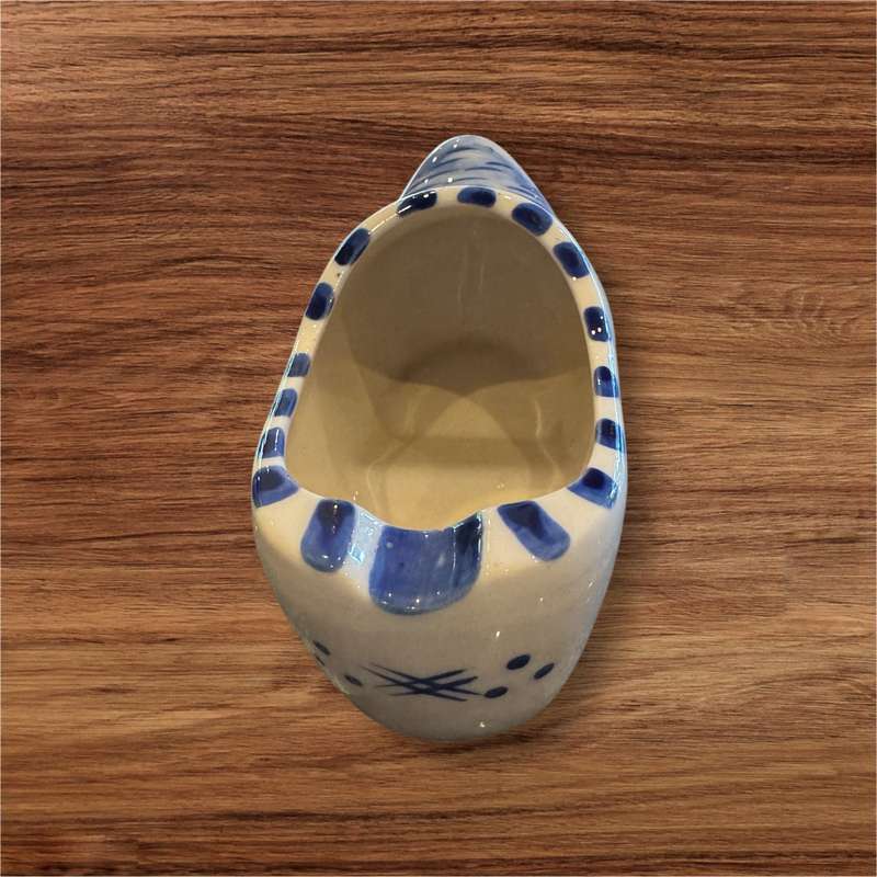 Delft ornament