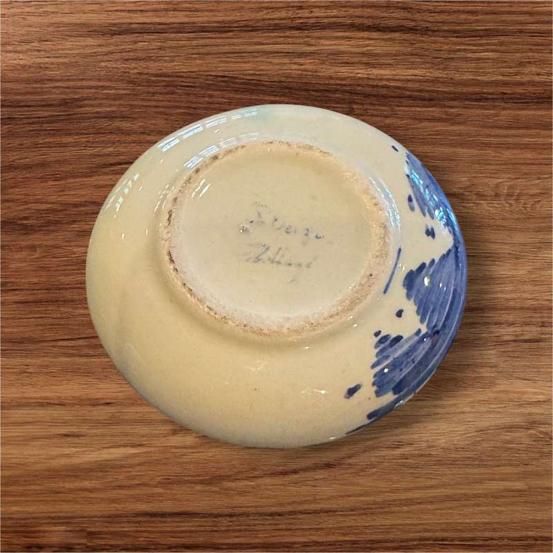 Delft tea sifter