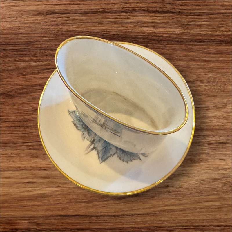 English vase ornament set
