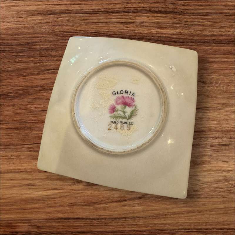 Small decorative plate