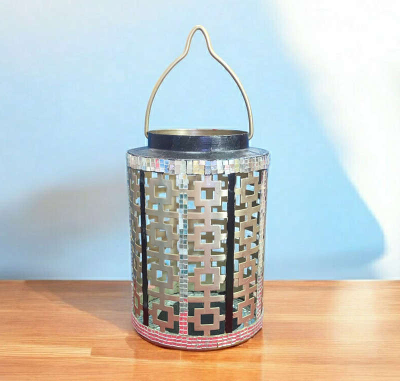 Handcraft Handmade Decorative Metal Table Lamp Candle Holder with LED Candle Light
