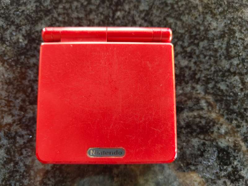 Nintendo Game Boy Advance SP