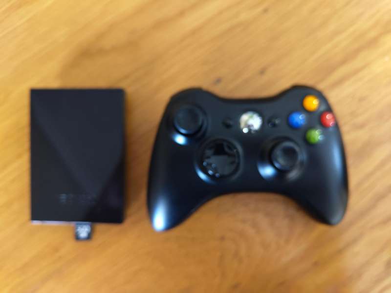 Xbox 360 Original 500gb Hard Drive and Controller