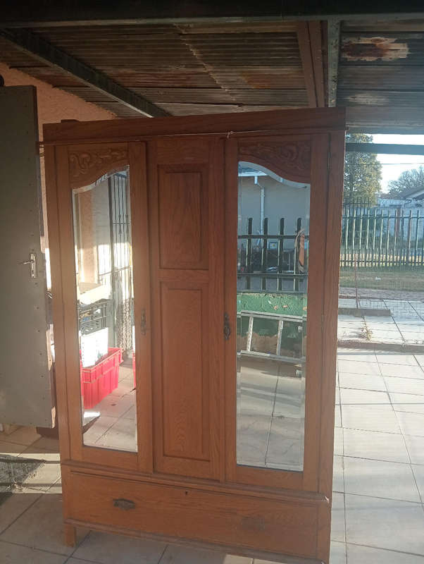 Wardrobe - Oak