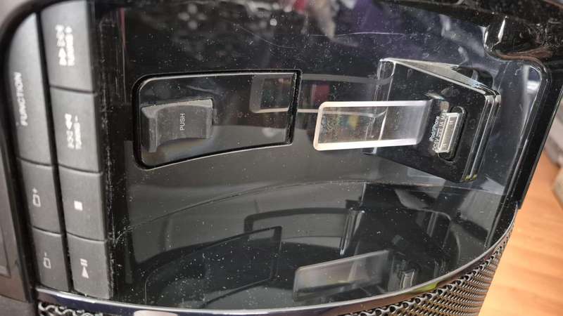 Sony mgongo shake dock