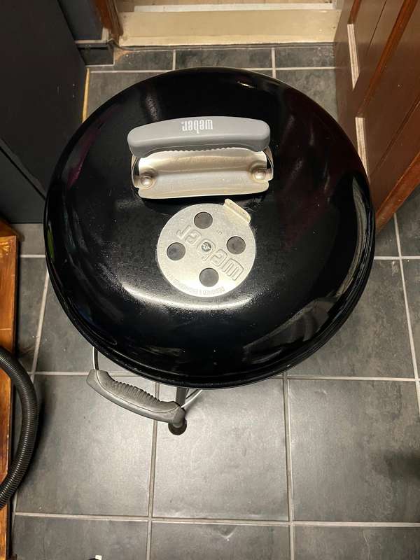 Weber - Compact Charcoal Kettle Grill - 57cm