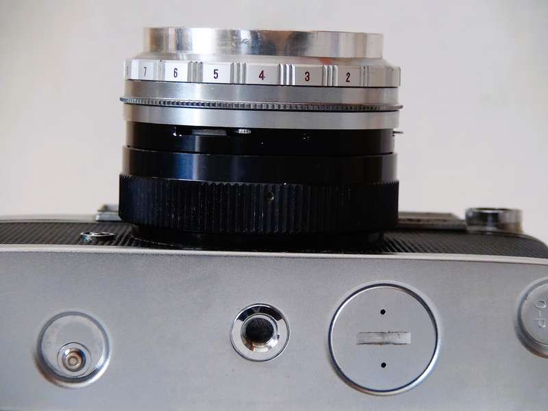 Vintage Yashica Minister-D Range Finder Roll Film Camera
