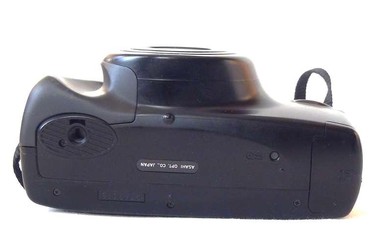 Pentax Zoom 105 Super compact point and shoot film camera