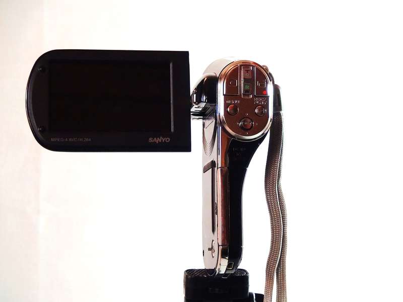 Sanyo Xacti VPC-CG100EX FULL HD, DUAL-CAMERA-VIDEO Pocket Camcoder