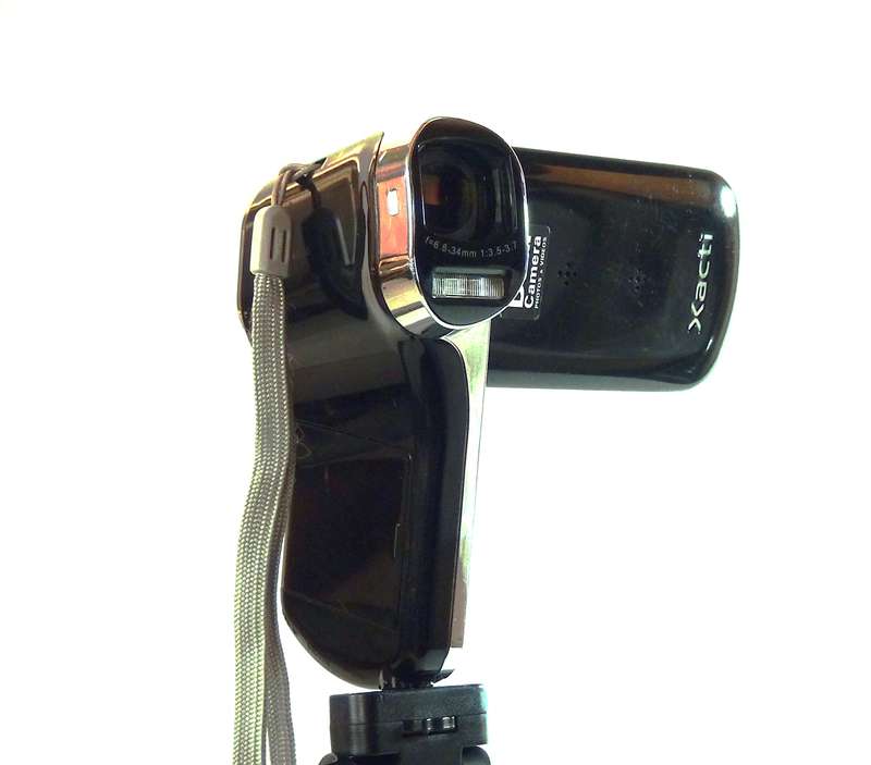Sanyo Xacti VPC-CG100EX FULL HD, DUAL-CAMERA-VIDEO Pocket Camcoder