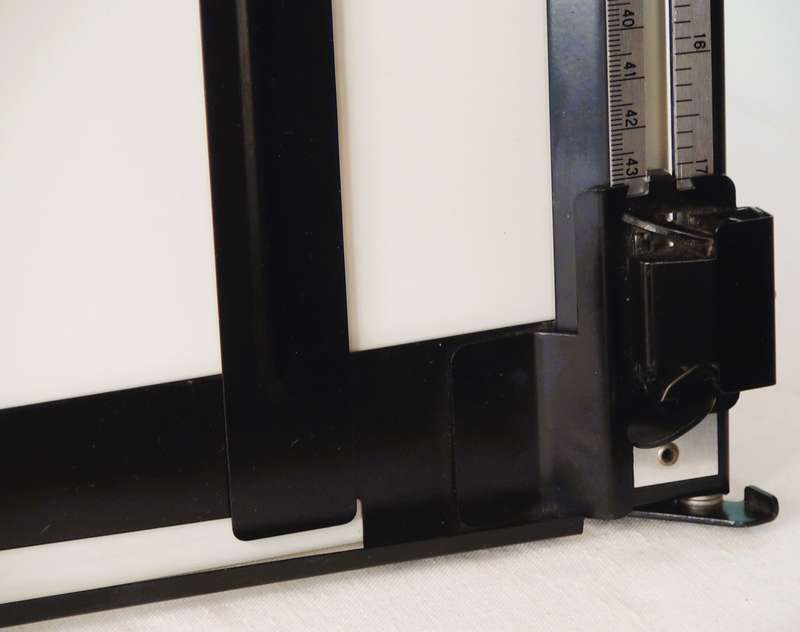 LPL 505A 35 x 43cm 14 x 17" Metal 2Blade Adjustable Darkroom Enlarging Easel Mask
