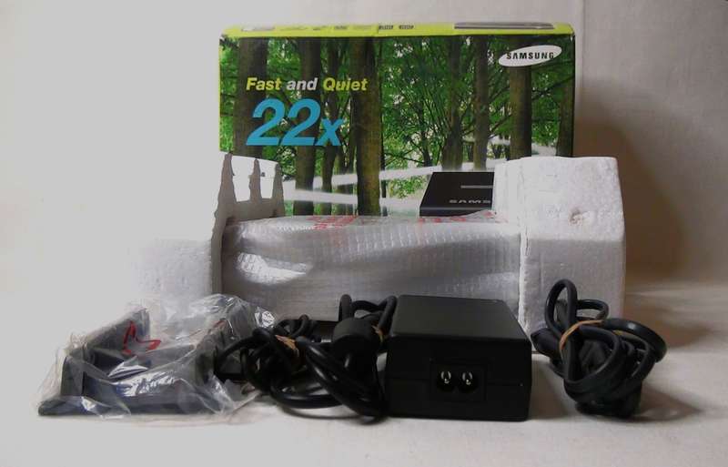 Samsung WRITEMASTER SE S224 USB External 22X DVD Writer AND BURNER