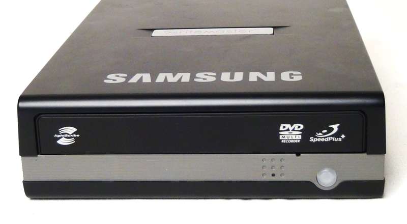 Samsung WRITEMASTER SE S224 USB External 22X DVD Writer AND BURNER