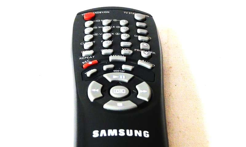 GENUINE ORIGINAL SAMSUNG VCR REMOTE CONTROLLER - #50998A