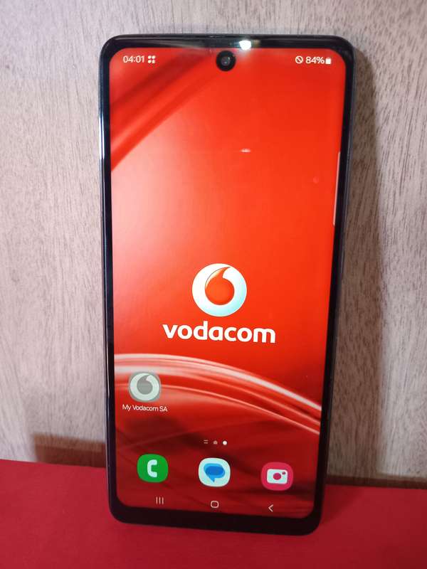 SAMSUNG GALAXY A52 5G SMARTPHONE || 128G/6G, 64MP QUADRUPLE CAM,4K, AMAZING PHONE
