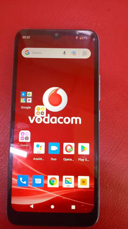 SMARTPHONE MOBICEL EPIC PRO 2|| TRIPLE CAM,FINGERPRINT PRISTINE