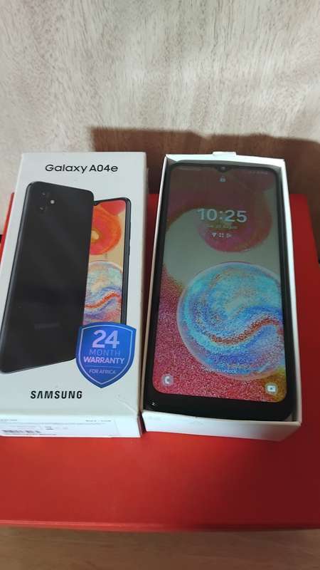 OPEN BOX,BRAND NEW SAMSUNG GALAXY A04E/BEAUTIFUL PICTURES AND HUGE BATTERY