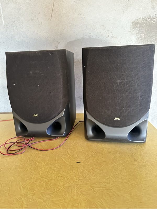 2 SPEAKERS