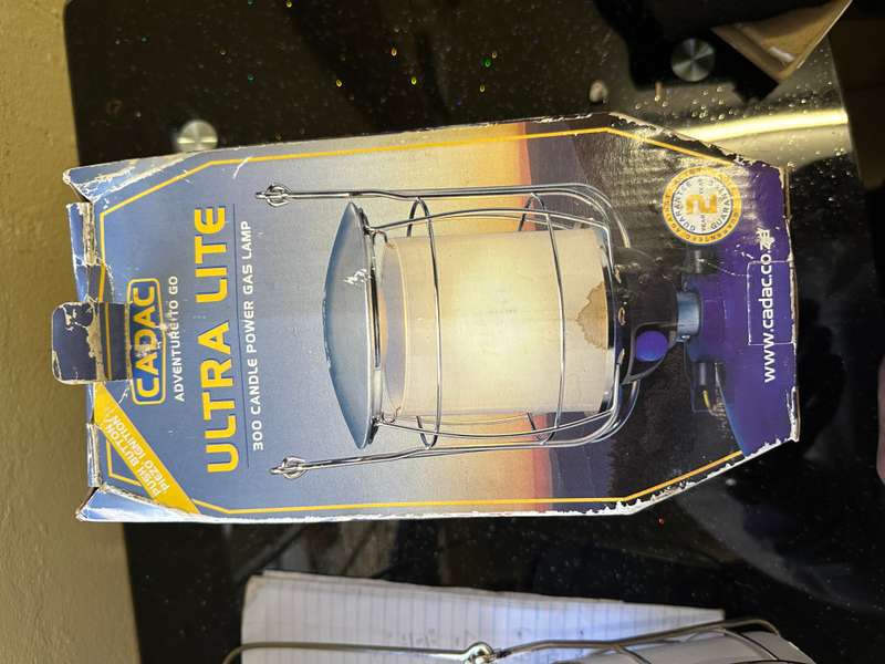 CADAC ULTRA LITE 300 CANDLE POWER GAS LAMP NEW