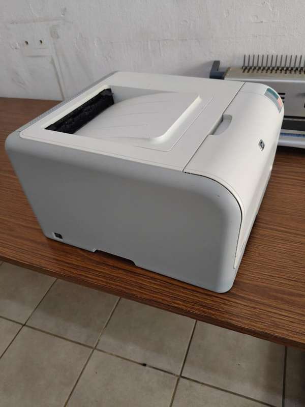 HP PRINTER COLOR LASERJET CP1215