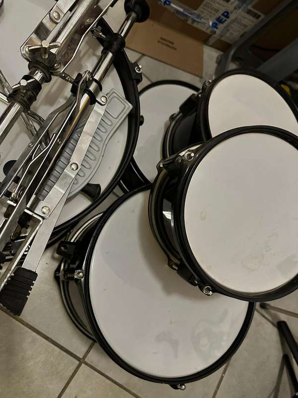COMPLETE SET OF DRUM MEDIUM SIZE