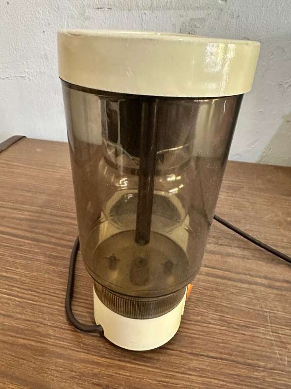 COFFEE MACHINE