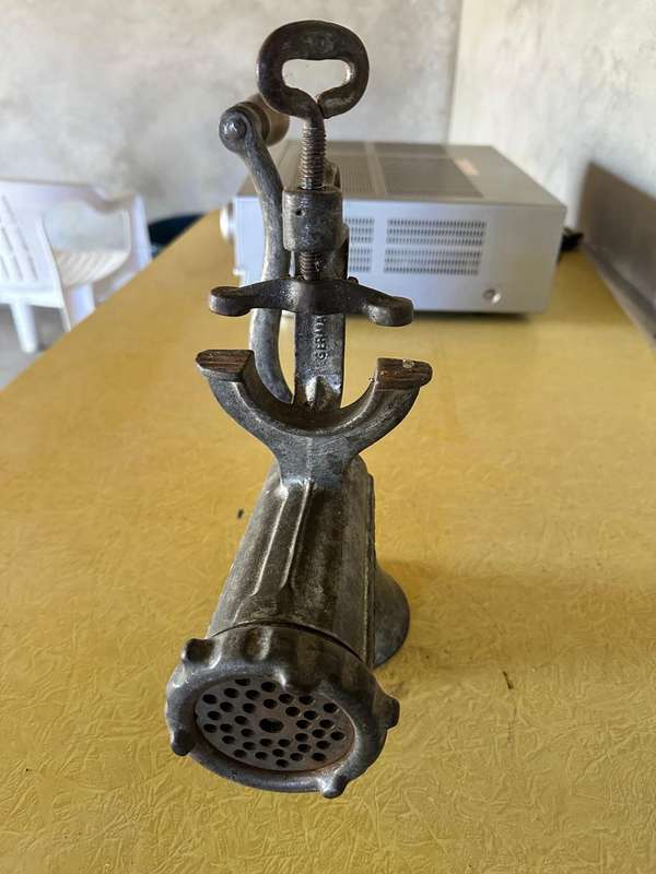 GRINDER