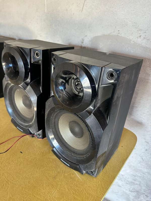 HIFI SPEAKERS
