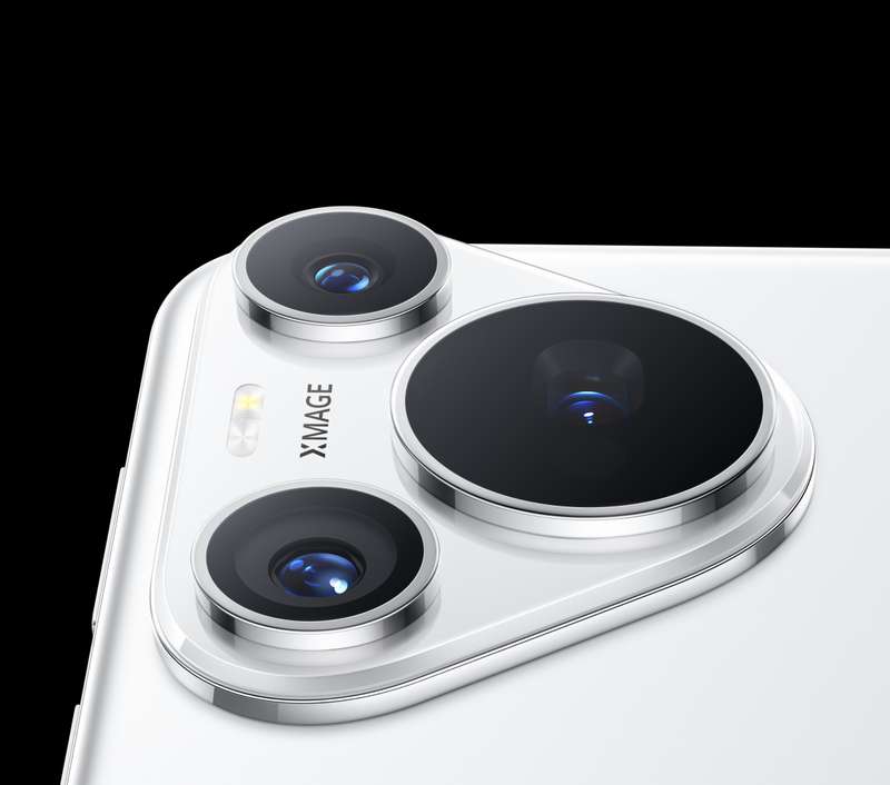Huawei Pura 70 + FreeBuds SE 2 Gift + Huawei Care+ for Pura 70 (3-Month)