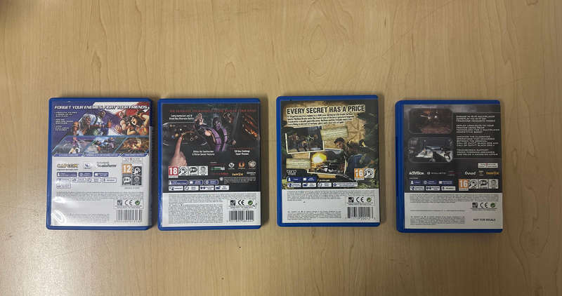 PS Vita Games Bundle + Cartridge Case