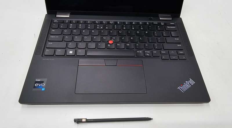 Lenovo Thinkpad X13 Yoga X360 Gen4 2-in-1 touch screen