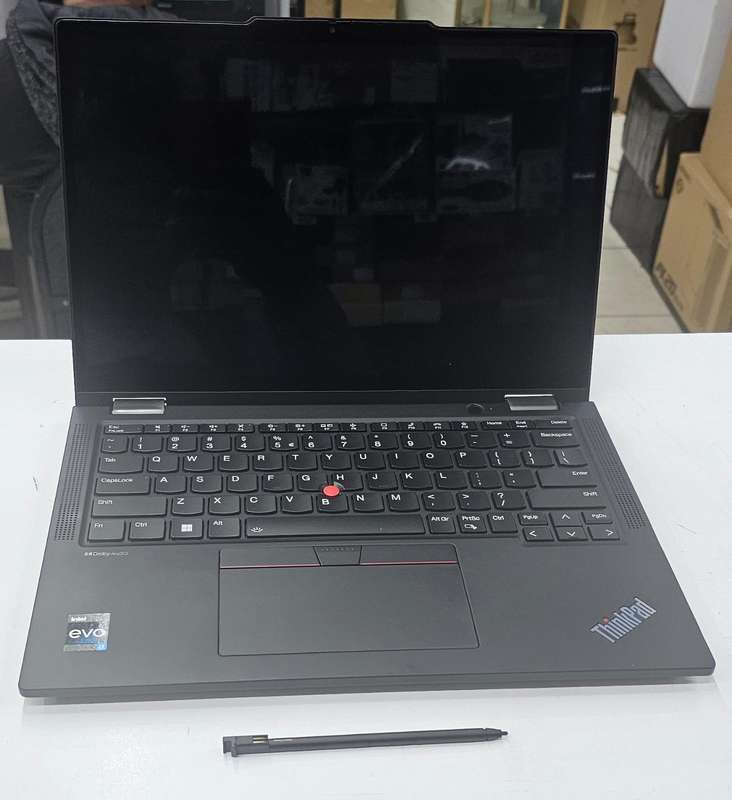 Lenovo Thinkpad X13 Yoga X360 Gen4 2-in-1 touch screen