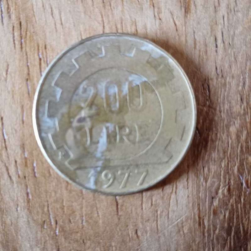 1977 Italy 200 lire