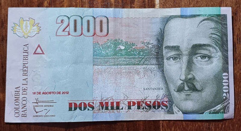 Colombia Bank Note 2000 Pesos