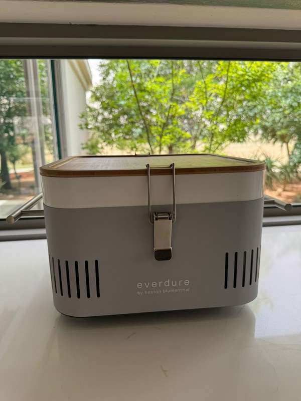 Everdure by Heston Blumenthal Cube Charcoal Portable Braai
