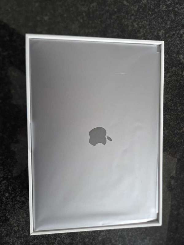 Apple MacBook Air 13 Inch M1