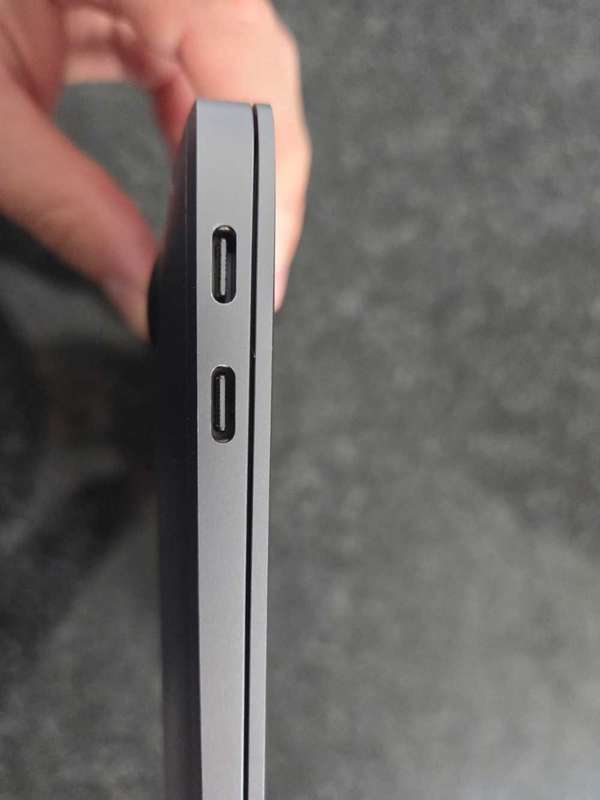 Apple MacBook Air 13 Inch M1