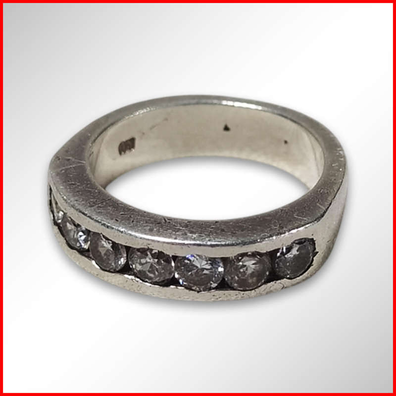 925 Sterling Silver Ring With CZ Stones