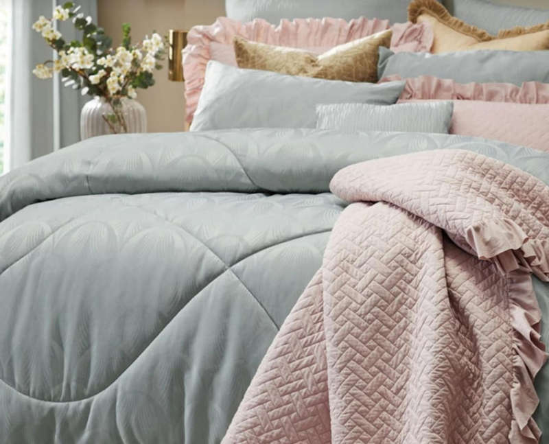 New Homechoice Cleopatra 8 Piece Comforter Set