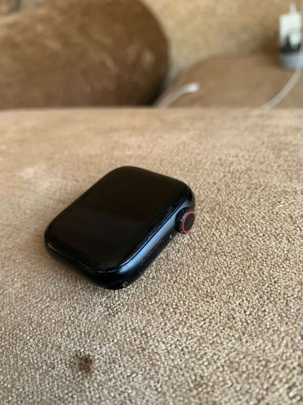 Apple Watch Series 7  || Wi-Fi + Cellular || Excellent Condition