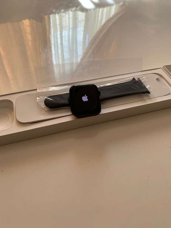 Apple Watch SE 44mm (SpaceGray) ,2nd Gen,LET